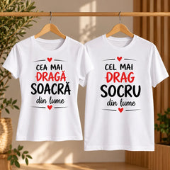 Set cadou pentru socri cu două tricouri albe și mesaje