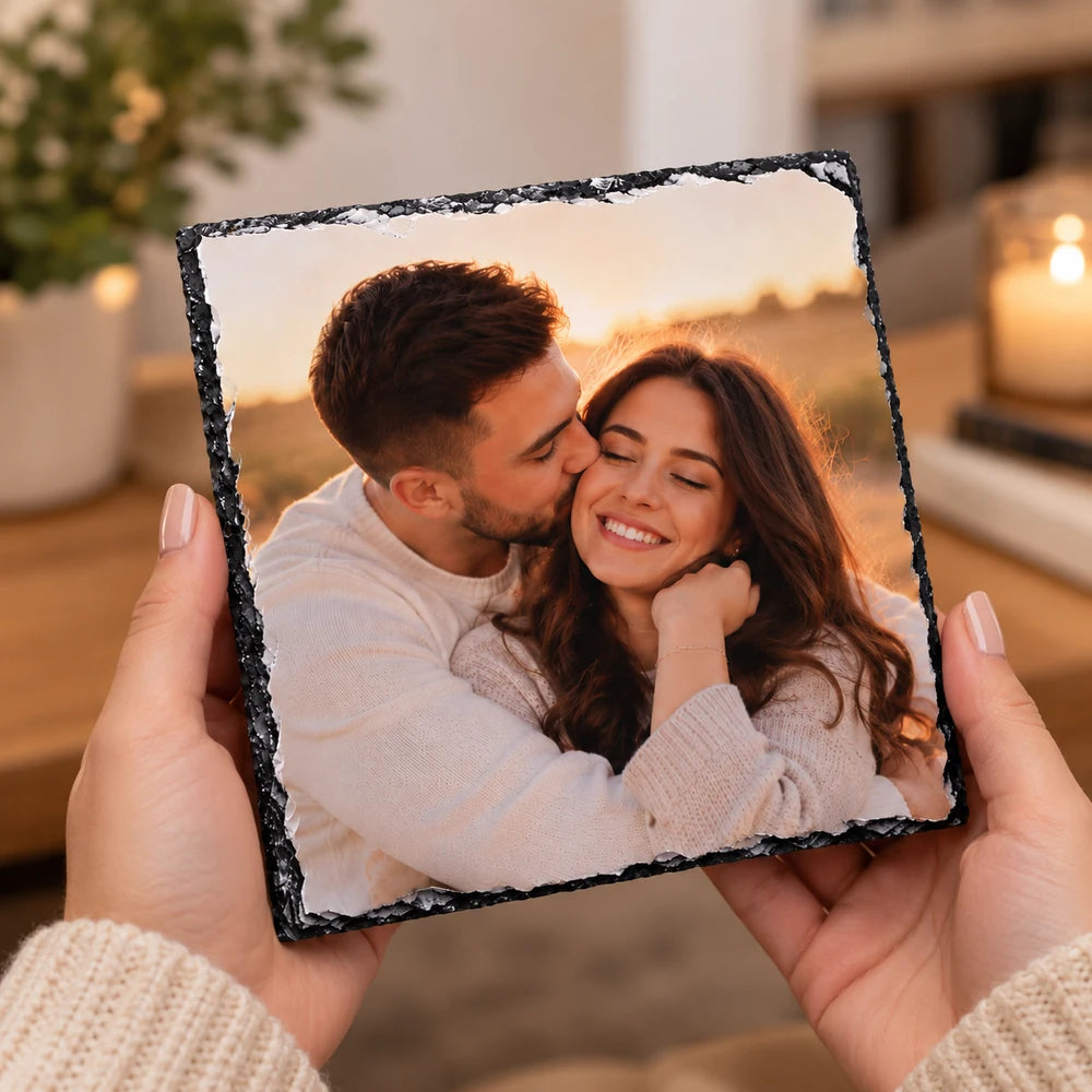 Cadou romantic personalizat cu fotografie de cuplu imprimată pe placă pătrată de ardezie