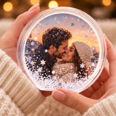 Glob foto cu zăpadă și steluțe personalizat cu poză