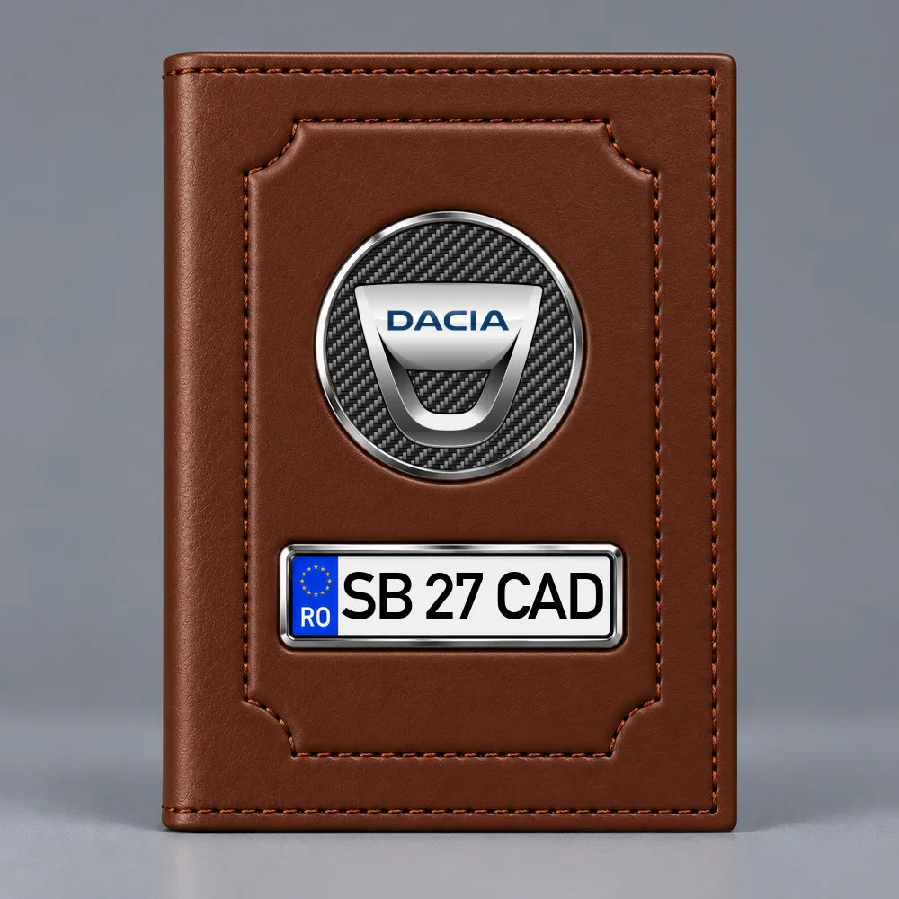 Portofel maro pentru documente auto Dacia, cu sigla mărcii și plăcuță cu numărul mașinii