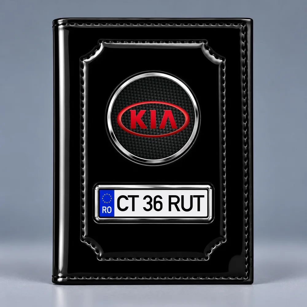 Portofel acte auto Kia negru lucios, cu siglă și plăcuță personalizată cu numărul mașinii