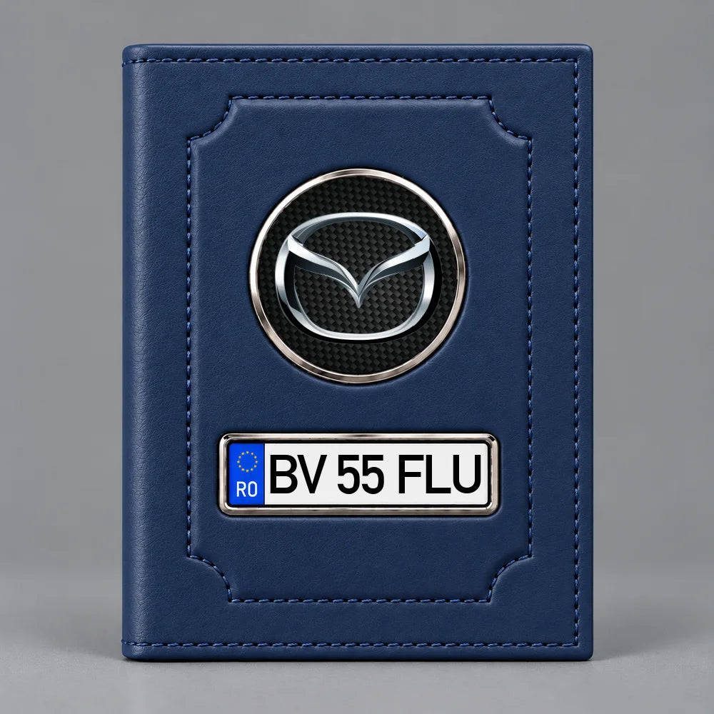 Portofel albastru pentru acte auto Mazda, cu siglă Mazda și plăcuță cu numărul de înmatriculare
