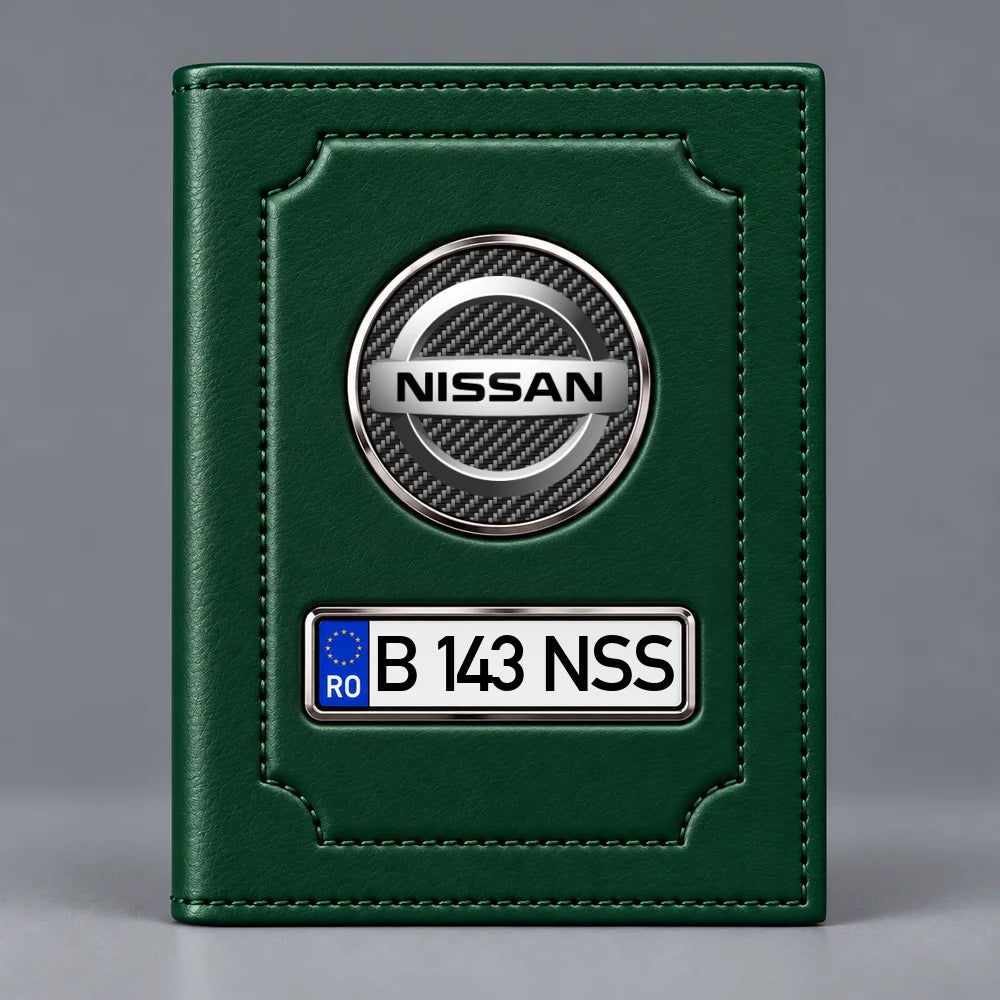 Portofel verde pentru documente auto Nissan, cu emblemă Nissan și număr de înmatriculare personalizabil
