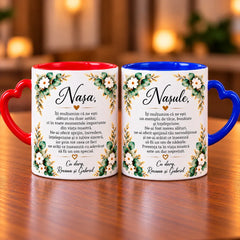 Set 2 căni personalizate pentru nași cu nume, interior colorat și mânere în formă de inimă