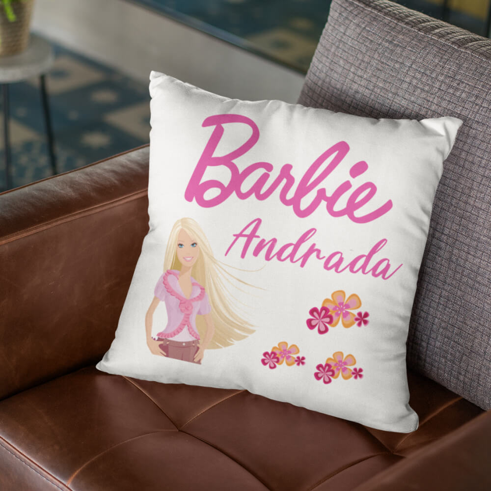 Set Cadou Personalizat Barbie cu Nume – Tricou, Cana, Perna, Mousepad si Puzzle - Cadomy.ro
