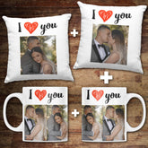 Set cadou personalizat pentru cuplu - 2 Perne + 2 Cani personalizate - I love you - Cadomy.ro