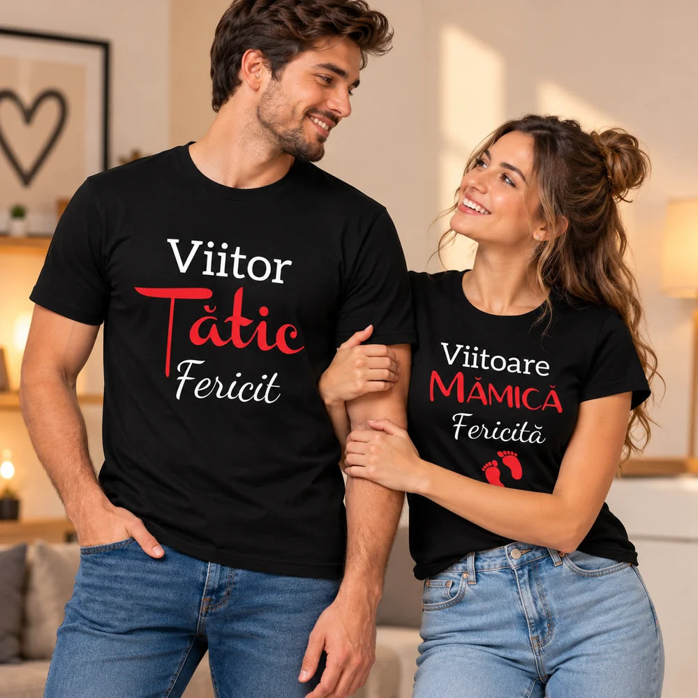 Tricouri asortate pentru viitoarea mămică și viitorul tătic, cu imprimeuri albe și roșii