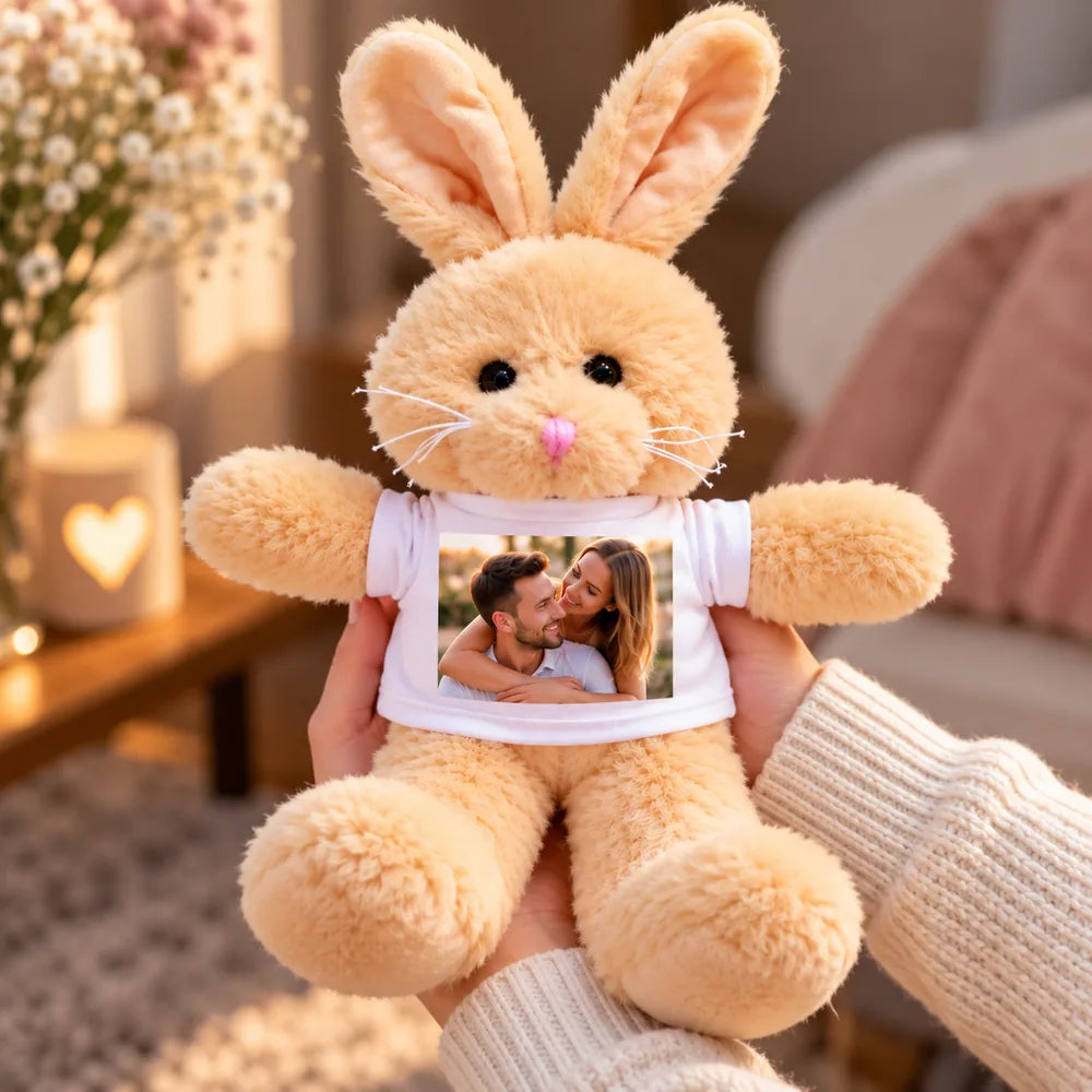 Iepure de pluș personalizat cu poză imprimată pe tricou