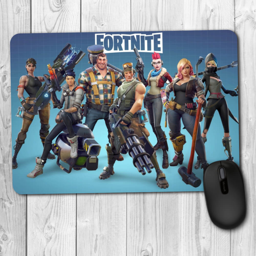 Set Cadou Personalizat Fortnite cu Nume – Tricou, Cana, Perna, Mousepad si Puzzle - Cadomy.ro