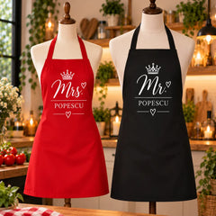 Două șorțuri de bucătărie Mrs & Mr, personalizate cu numele de familie pentru soț și soție
